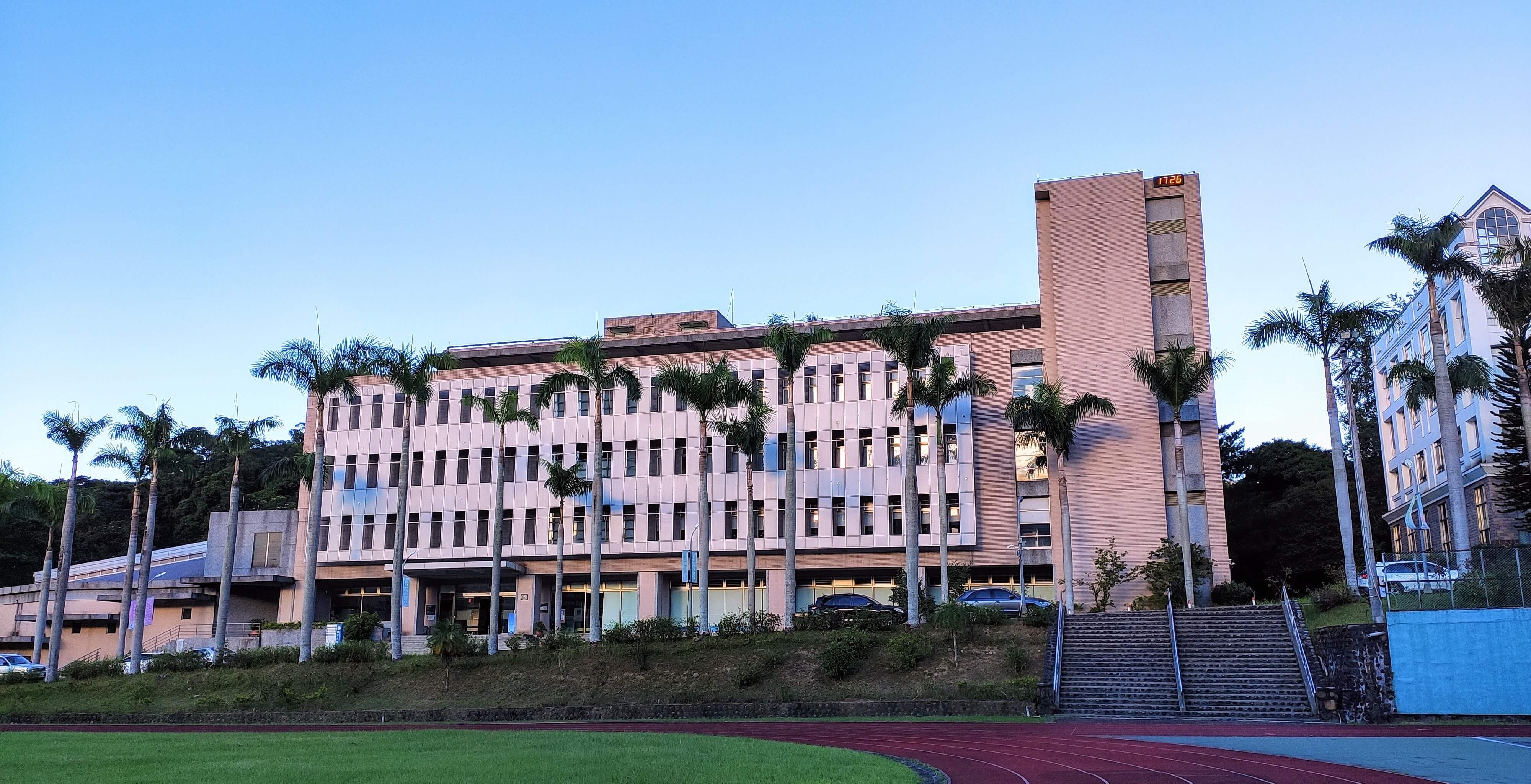 Quang cảnh trường Đại học Cảnh Văn Đài Loan